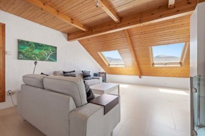 3982-693680-78d1f4f8b6655591b02d22fabb36a692d