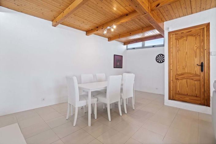 Image No.12-3 Bed Apartment for sale