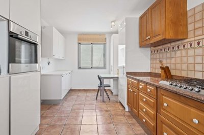 3982-693680-78d1f4f8b6655591b02d22fabb36a692d