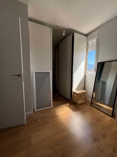 Image No.11-3 Bed Apartment for sale