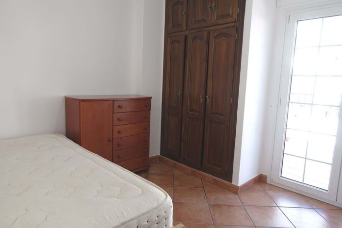 Image No.19-3 Bed Apartment for sale