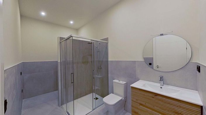 Image No.8-2 Bed Apartment for sale