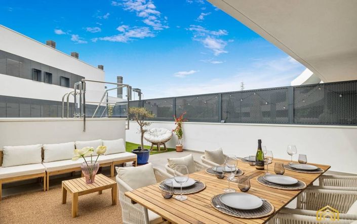 Image No.9-2 Bed Apartment for sale