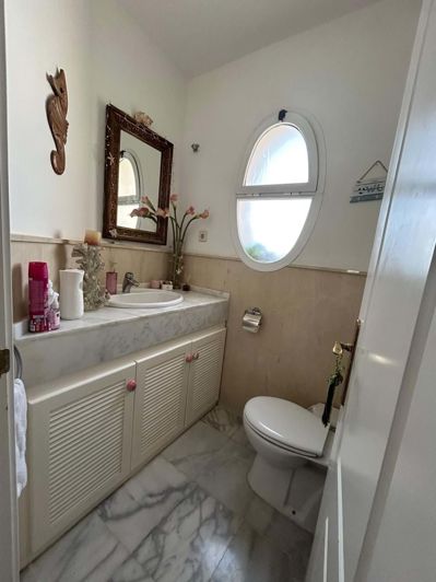 Image No.18-4 Bed Villa for sale