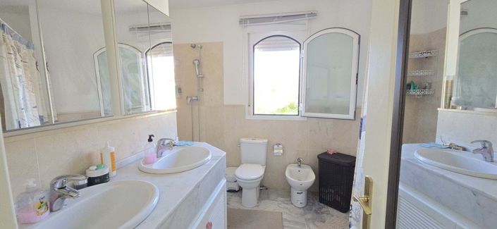 Image No.27-4 Bed Villa for sale