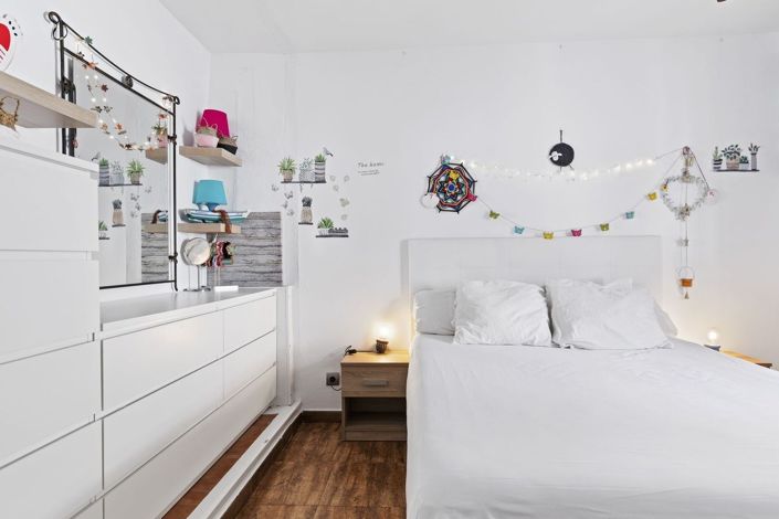 Image No.12-4 Bed Villa for sale