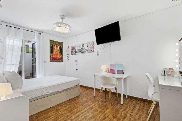 Image No.18-4 Bed Villa for sale