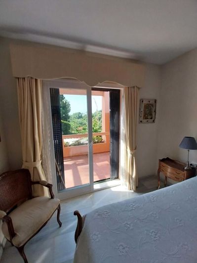 Image No.25-3 Bed Townhouse for sale