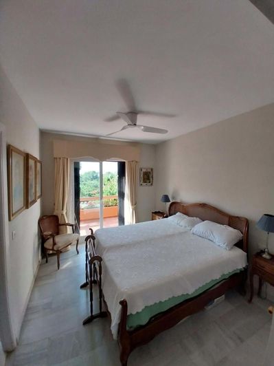 Image No.4-3 Bed Townhouse for sale