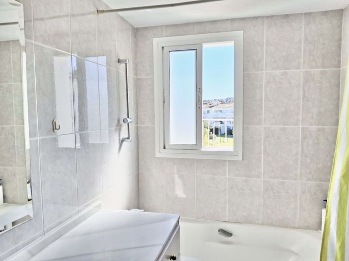 Image No.37-3 Bed Apartment for sale