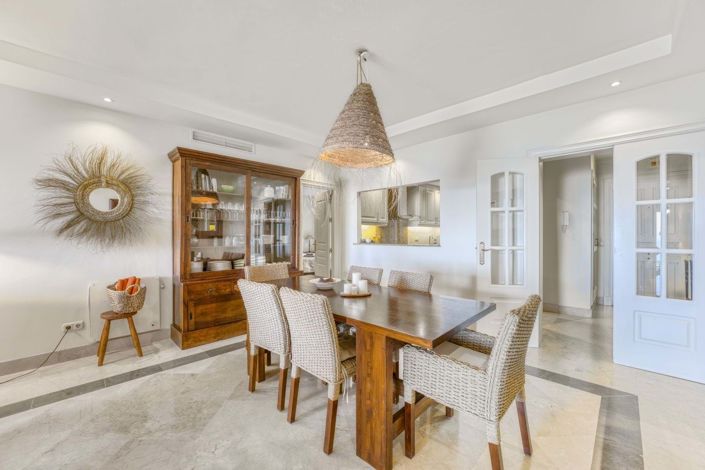 Image No.12-2 Bed Apartment for sale