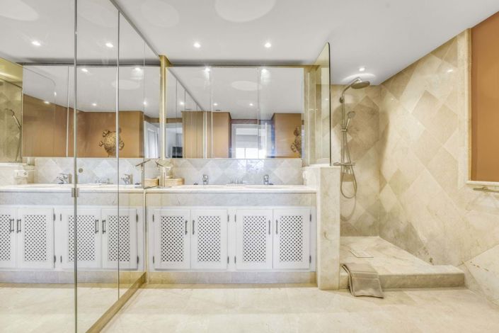 Image No.21-2 Bed Apartment for sale