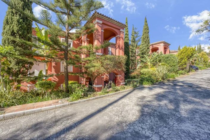 Image No.33-2 Bed Apartment for sale