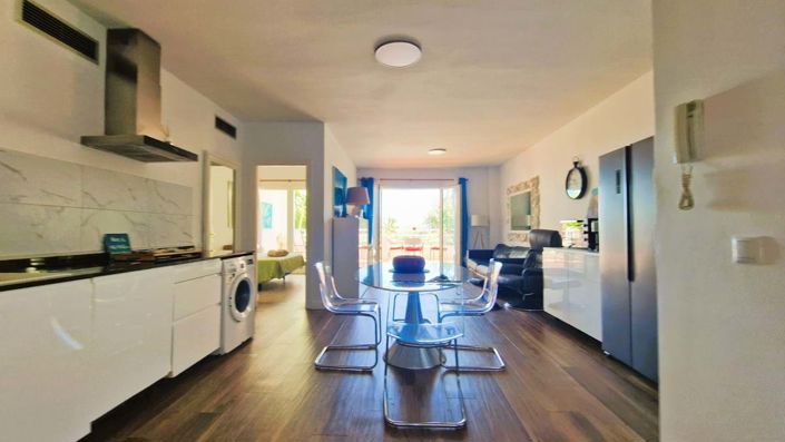 Image No.12-3 Bed Apartment for sale