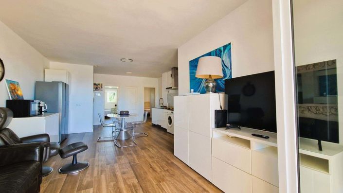 Image No.24-3 Bed Apartment for sale