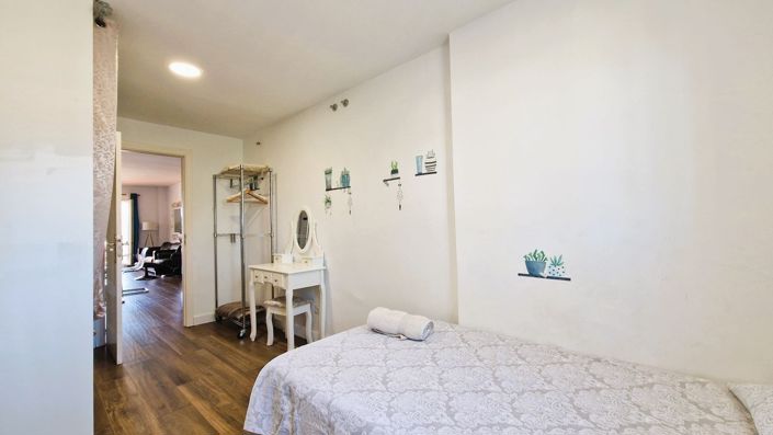 Image No.30-3 Bed Apartment for sale