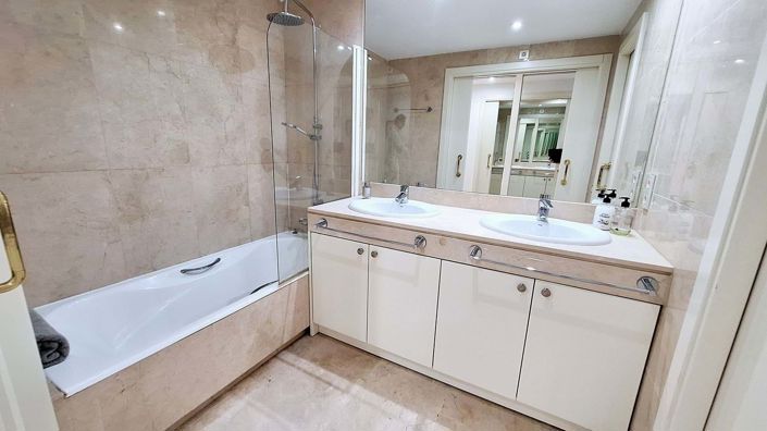 Image No.18-2 Bed Apartment for sale