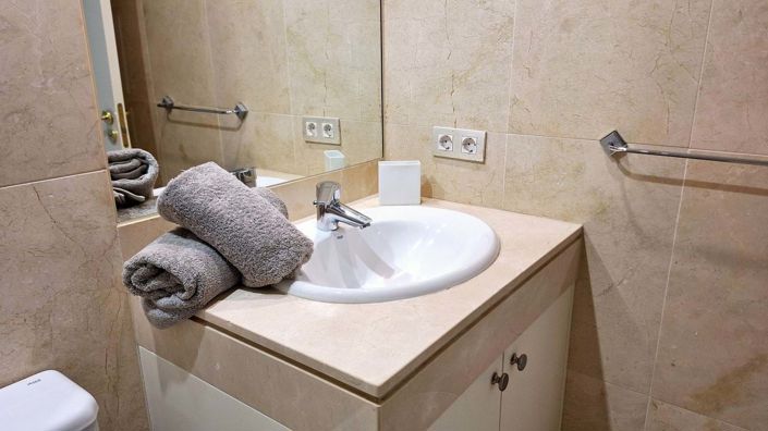 Image No.21-2 Bed Apartment for sale