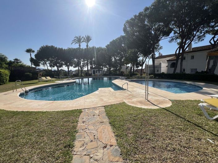 Image No.17-3 Bed Townhouse for sale