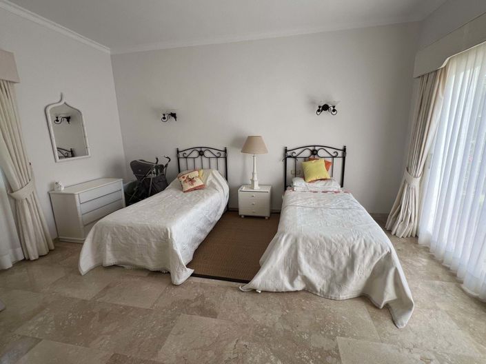 Image No.5-3 Bed Townhouse for sale