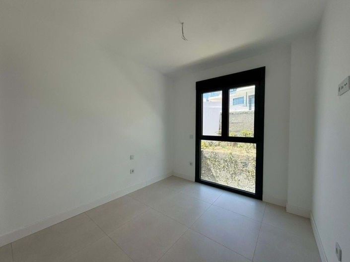 Image No.28-3 Bed Apartment for sale