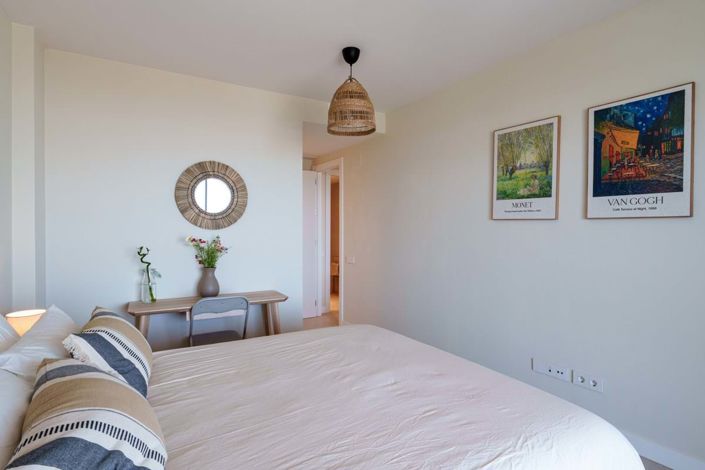 Image No.12-2 Bed Apartment for sale