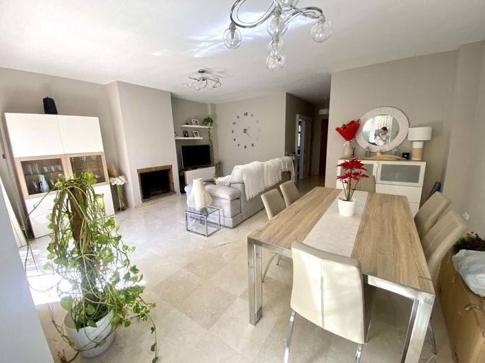 Image No.11-3 Bed Townhouse for sale