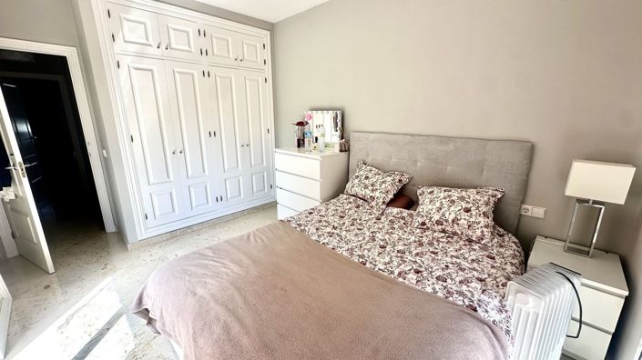 Image No.17-3 Bed Townhouse for sale