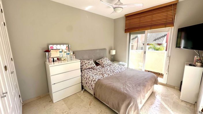 Image No.4-3 Bed Townhouse for sale