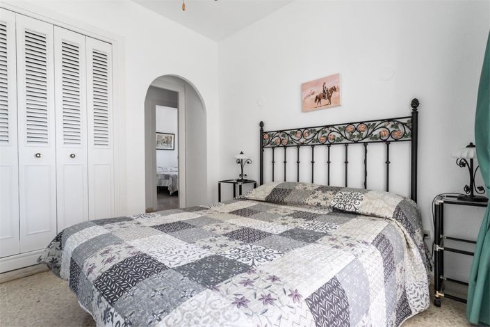 Image No.18-3 Bed Apartment for sale