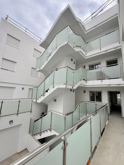 Image No.23-2 Bed Apartment for sale