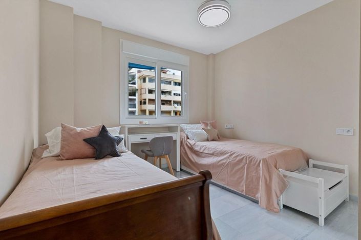 Image No.3-3 Bed Apartment for sale