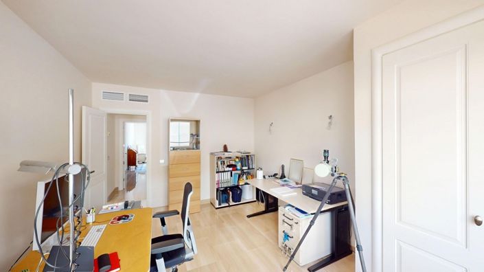 Image No.23-3 Bed Apartment for sale