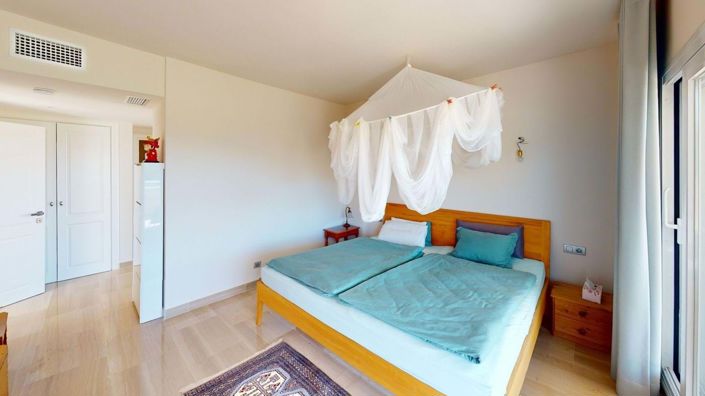 Image No.26-3 Bed Apartment for sale