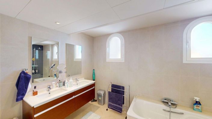 Image No.28-3 Bed Apartment for sale