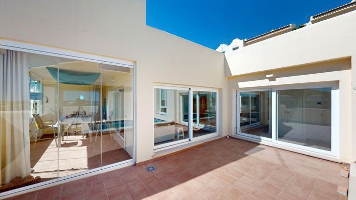 Image No.39-3 Bed Apartment for sale