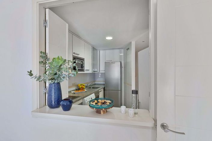 Image No.10-2 Bed Apartment for sale