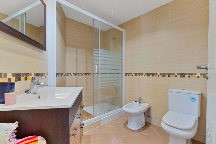 Image No.13-2 Bed Apartment for sale