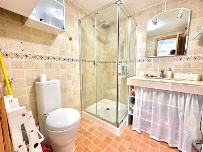 Image No.16-2 Bed Apartment for sale