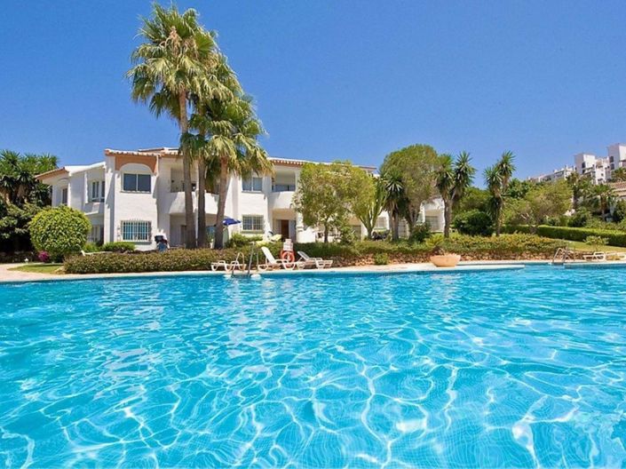 Image No.20-2 Bed Apartment for sale