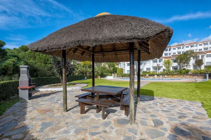 Image No.22-2 Bed Apartment for sale