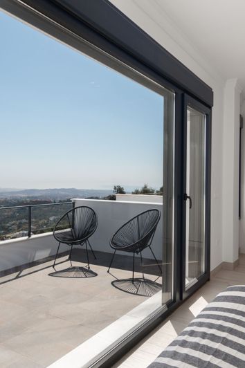 Image No.15-4 Bed Townhouse for sale