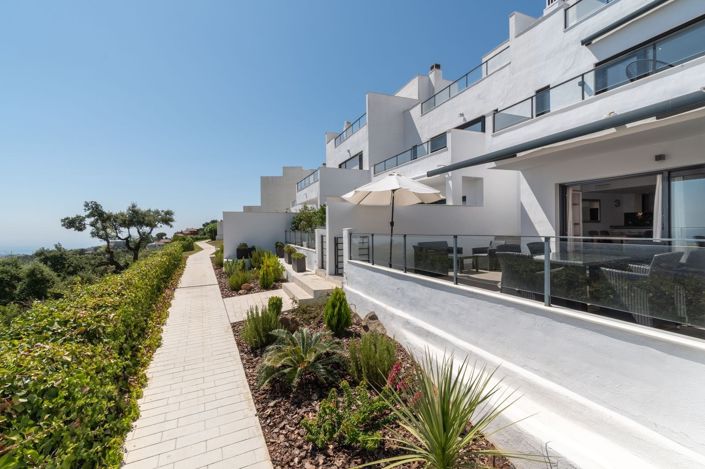 Image No.32-4 Bed Townhouse for sale