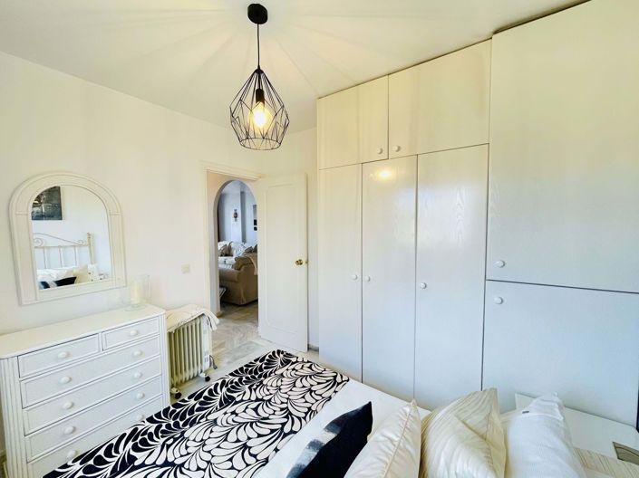 Image No.13-2 Bed Apartment for sale