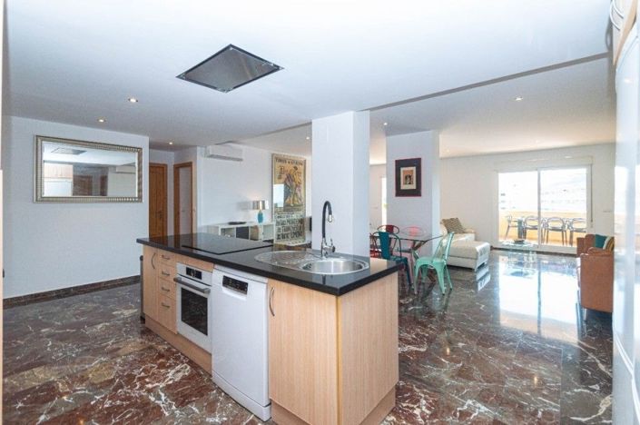 Image No.18-4 Bed Apartment for sale