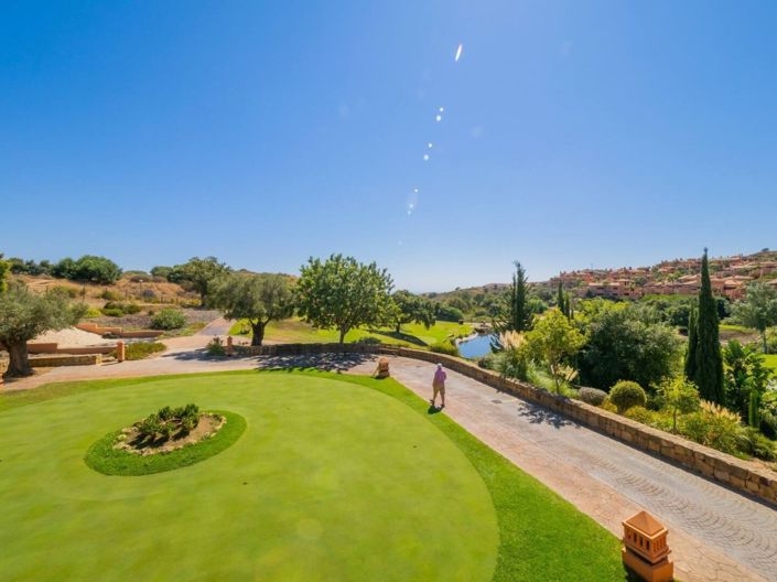 Image No.37-2 Bed Apartment for sale