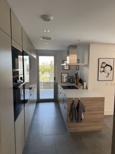 Image No.7-3 Bed Apartment for sale