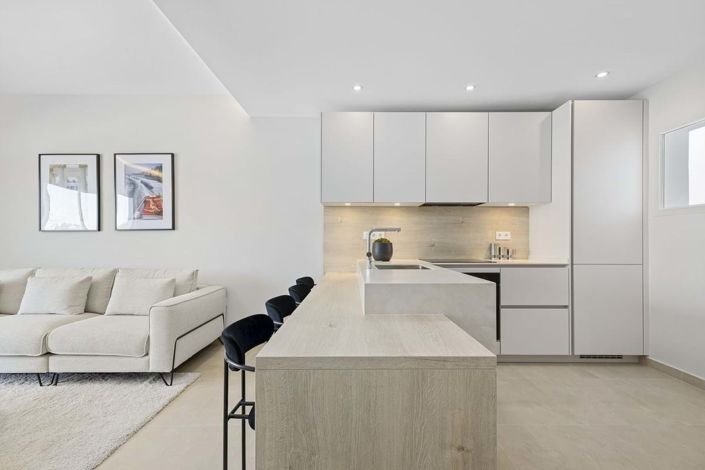 Image No.13-3 Bed Apartment for sale