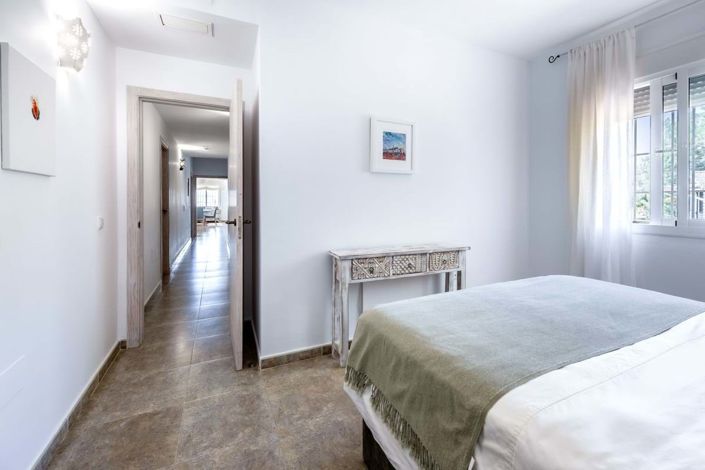 Image No.13-3 Bed Villa for sale