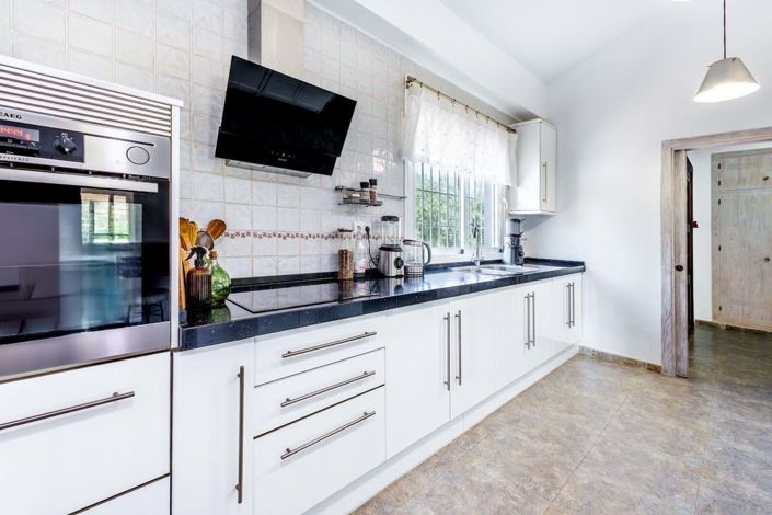 Image No.8-3 Bed Villa for sale